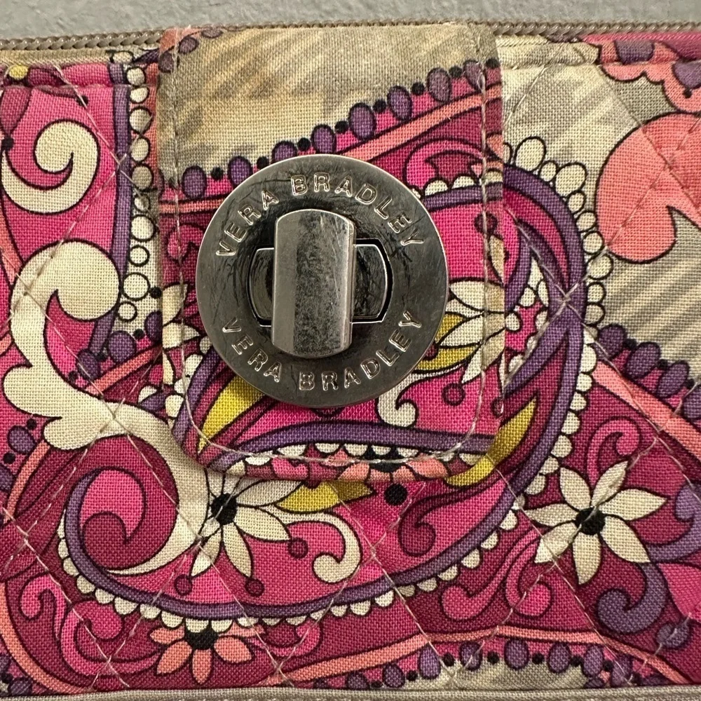 Vera‎ Bradley Paisley Meets Plaid Large Wallet